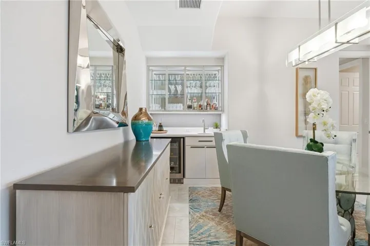 8066 Signature Club Cir 102, Naples, Florida 34113