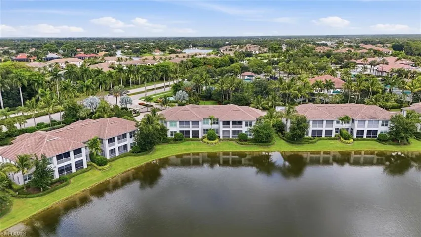 8066 Signature Club Cir 102, Naples, Florida 34113