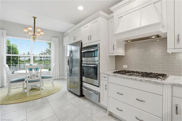 8066 Signature Club Cir 102, Naples, Florida 34113