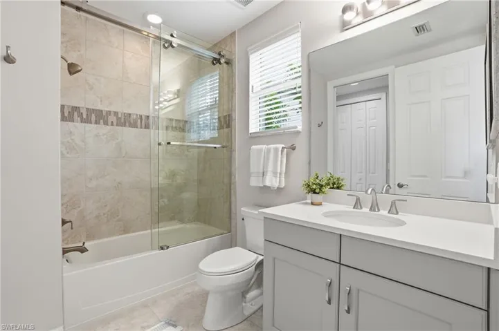 8066 Signature Club Cir 102, Naples, Florida 34113
