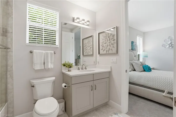 8066 Signature Club Cir 102, Naples, Florida 34113