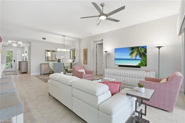 8066 Signature Club Cir 102, Naples, Florida 34113