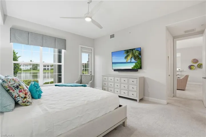 8066 Signature Club Cir 102, Naples, Florida 34113