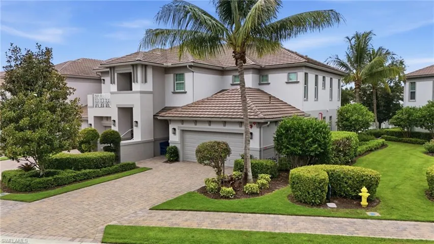 8066 Signature Club Cir 102, Naples, Florida 34113