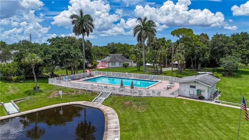531 Pangola Dr, North Fort Myers, Florida 33903