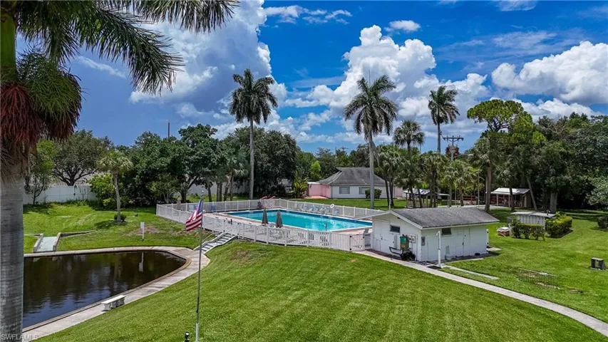 531 Pangola Dr, North Fort Myers, Florida 33903