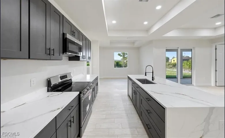 2719 42nd St W, Lehigh Acres, Florida 33971