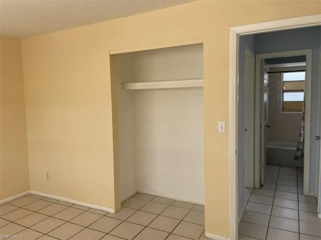5621/5623  Fourth  AVE, Fort Myers, FL 33907