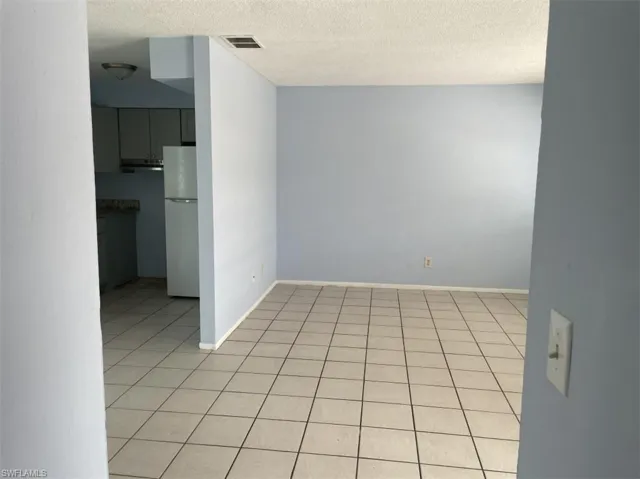 5621/5623  Fourth  AVE, Fort Myers, FL 33907