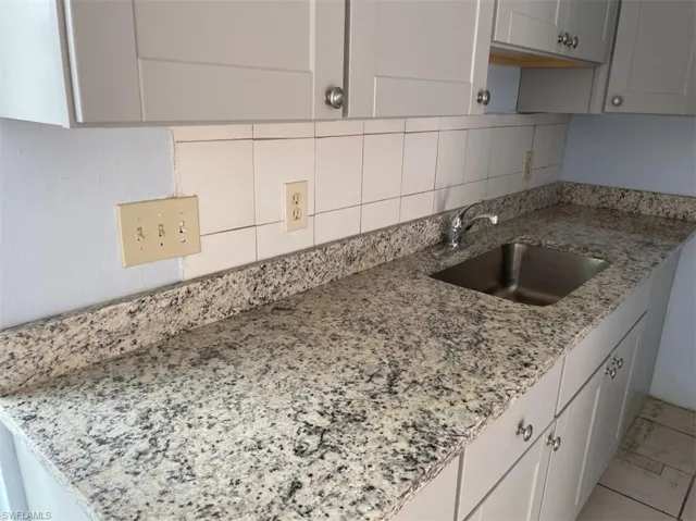 5621/5623  Fourth  AVE, Fort Myers, FL 33907