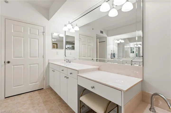 14250 Royal Harbour Ct # 913, Fort Myers, Florida 33908