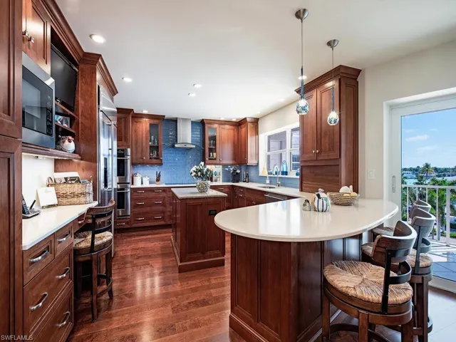 Kitchen with balcony and view of Venetian Bay