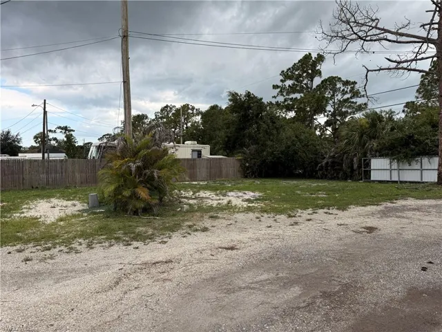 8219 Bartholomew Dr, North Fort Myers, Florida 33917