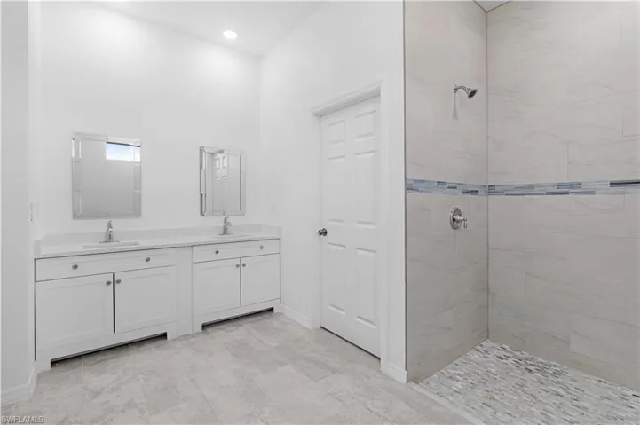 7063 Calder CIR, LABELLE FL 33935