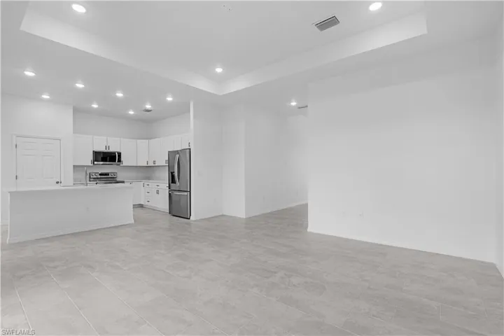 7063 Calder CIR, LABELLE FL 33935