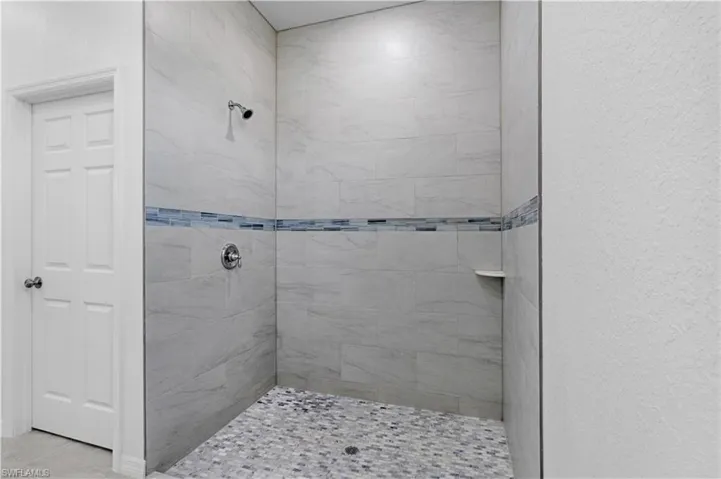 7063 Calder CIR, LABELLE FL 33935