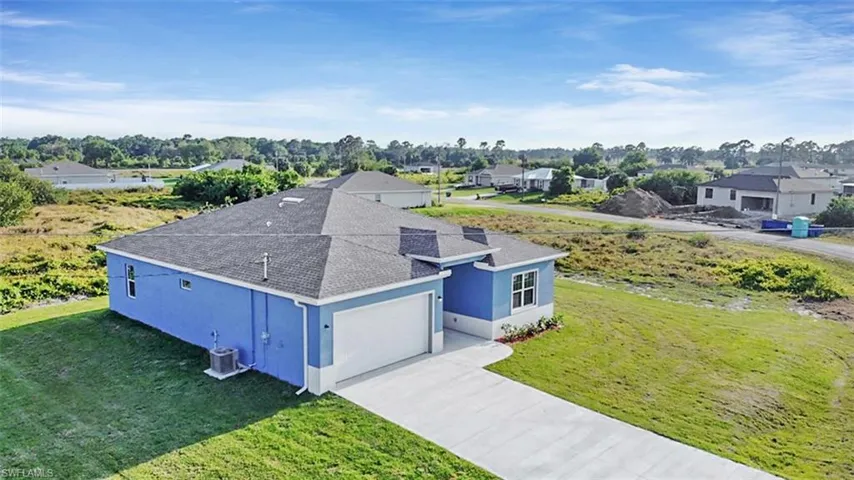7063 Calder CIR, LABELLE FL 33935