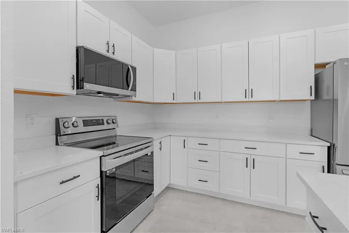 7063 Calder CIR, LABELLE FL 33935