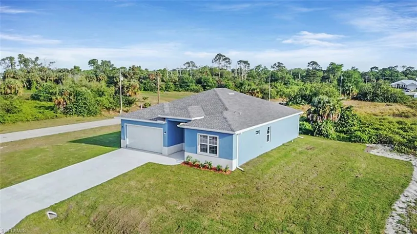 7063 Calder CIR, LABELLE FL 33935