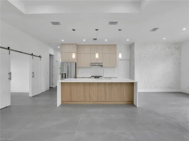 11042 Carnegie Ave, Englewood, Florida 34224