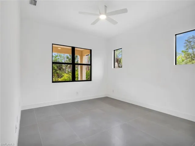 11042 Carnegie Ave, Englewood, Florida 34224