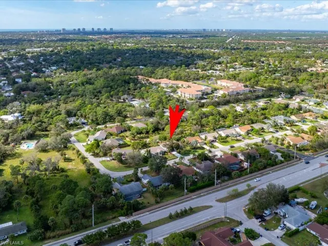 27360  Preservation  ST, Bonita Springs, FL 34135