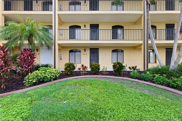 16500  Kelly Cove  DR, Fort Myers, FL 33908