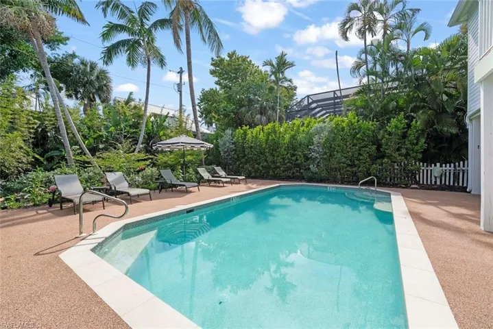 11525 Andy Rosse Ln, Captiva, Florida 33924