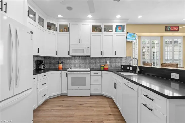 11525 Andy Rosse Ln, Captiva, Florida 33924
