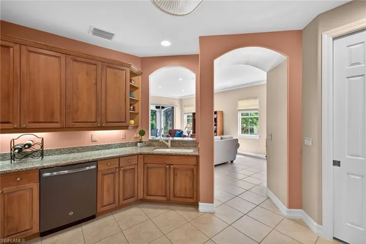 2638 Bolero Dr 401, Naples, Florida 34109