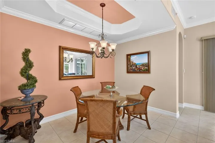 2638 Bolero Dr 401, Naples, Florida 34109