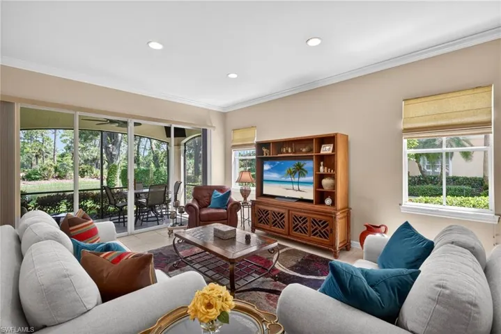 2638 Bolero Dr 401, Naples, Florida 34109