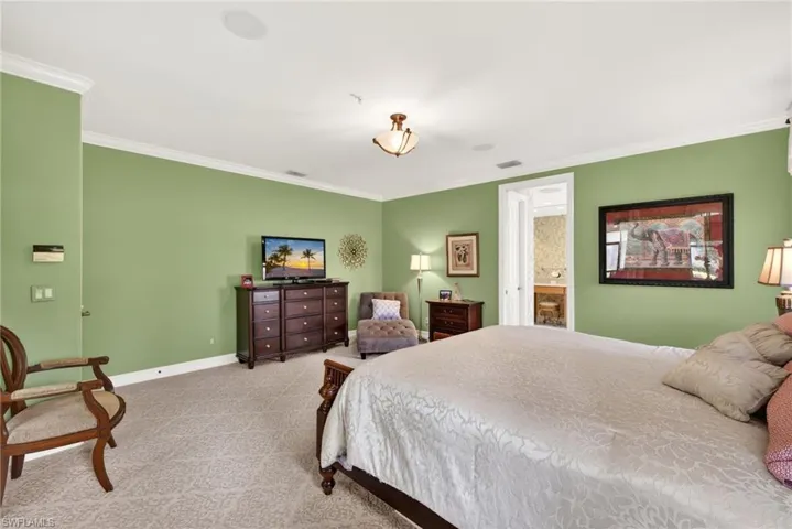 2638 Bolero Dr 401, Naples, Florida 34109