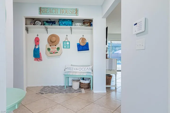 1562 Alhambra Dr, Fort Myers Fl 33901