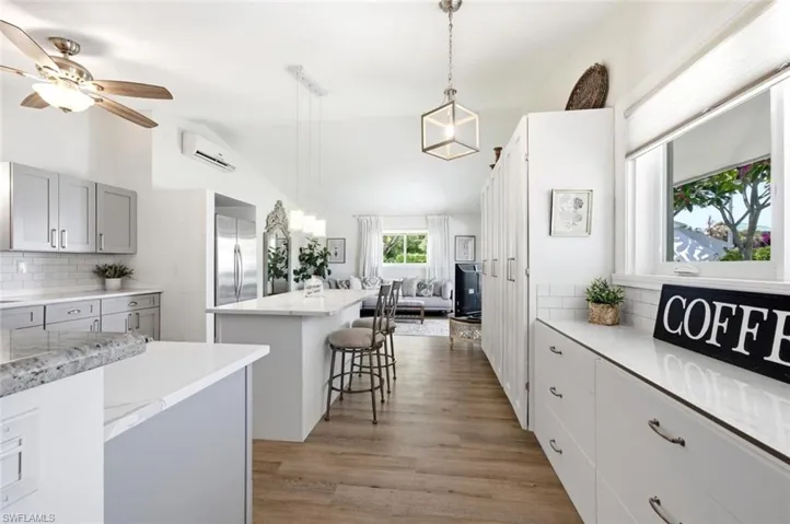 1216 10th St N, Naples, Florida 34102