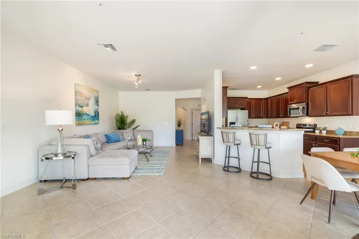 10361 Glastonbury Cir 101, Fort Myers, Florida 33913