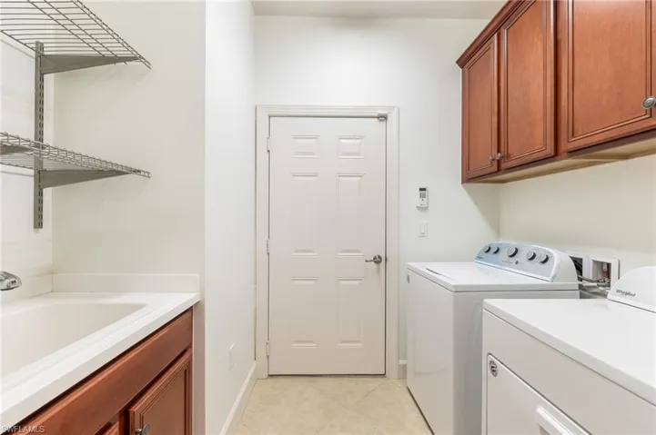 10361 Glastonbury Cir 101, Fort Myers, Florida 33913