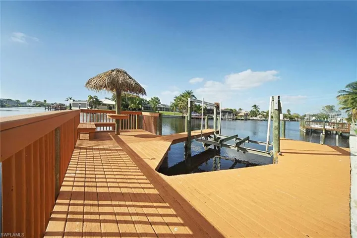 5020 Sw 17th Ave, Cape Coral, Florida 33914