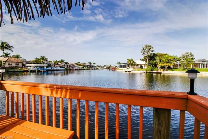5020 Sw 17th Ave, Cape Coral, Florida 33914