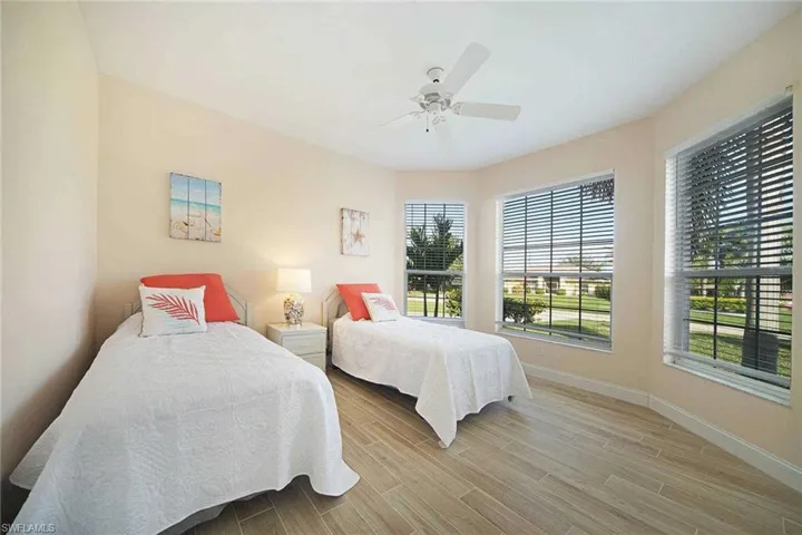 5020 Sw 17th Ave, Cape Coral, Florida 33914