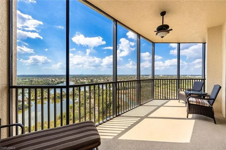 Spacious Screened Lanai overlooking Lakes Park.