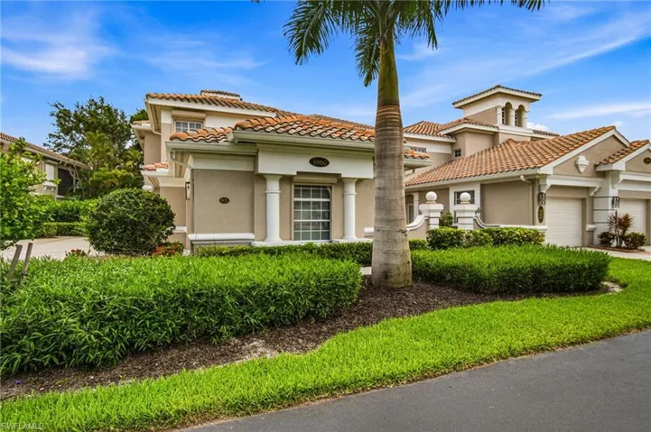3960 Deer Crossing Ct 6-101, Naples, Florida 34114