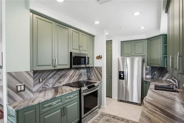 3960 Deer Crossing Ct 6-101, Naples, Florida 34114