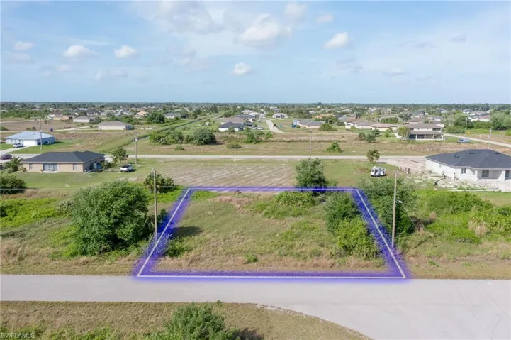 362-364  Petite  AVE, Lehigh Acres, FL 33974