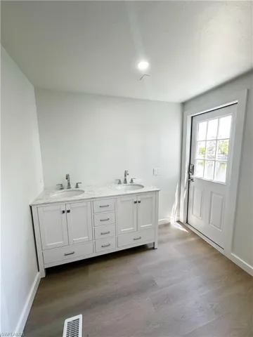 889 Cape Haze Ln, Naples Fl 34104