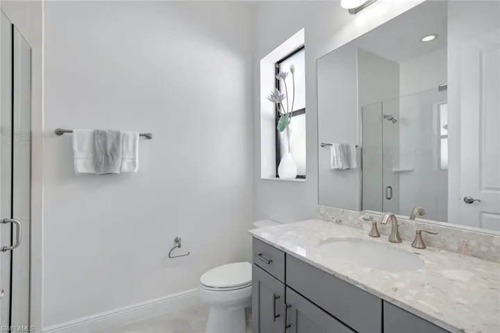 En-Suite Bath with Walk-In Shower
