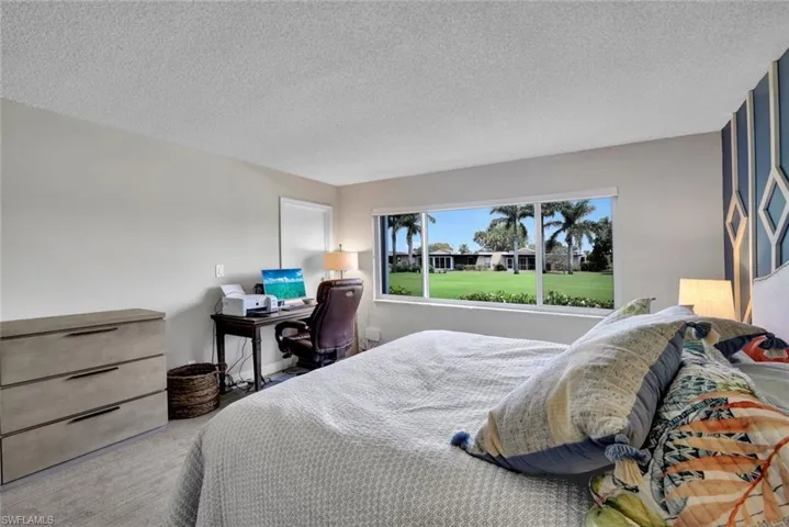 296  Winners  CIR, Naples, FL 34112
