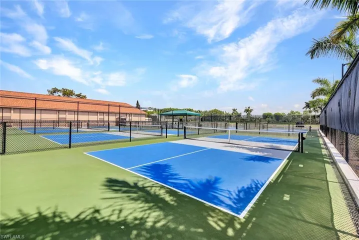 296  Winners  CIR, Naples, FL 34112