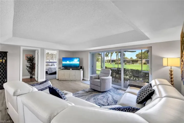 296  Winners  CIR, Naples, FL 34112
