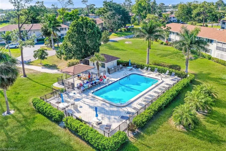 296  Winners  CIR, Naples, FL 34112